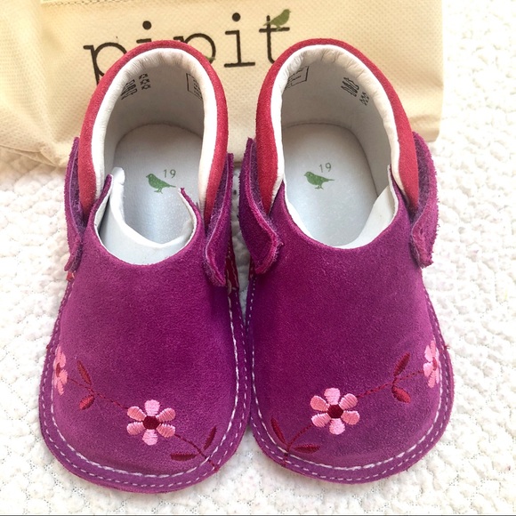Pipit Suede Flower Fuchsia Strawberry Baby Shoes 4 - Picture 2 of 12
